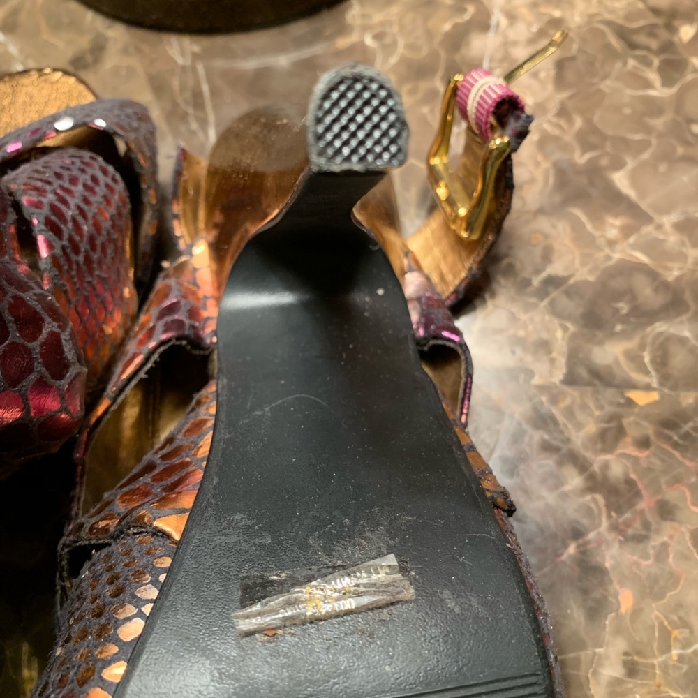 Heels - Picture 4 of 6